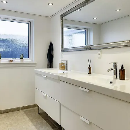 4 Star In Otterup-by Traum بيت للعطل *